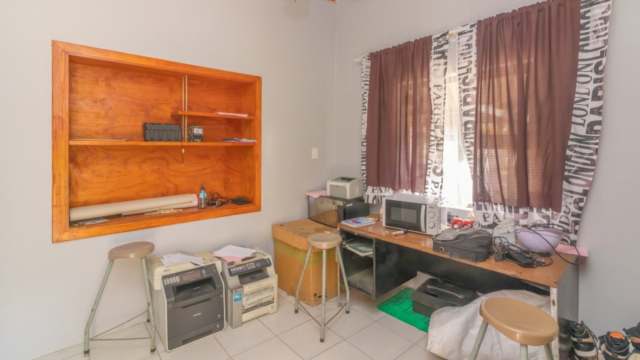 3 Bedroom Property for Sale in Kroonheuwel Free State